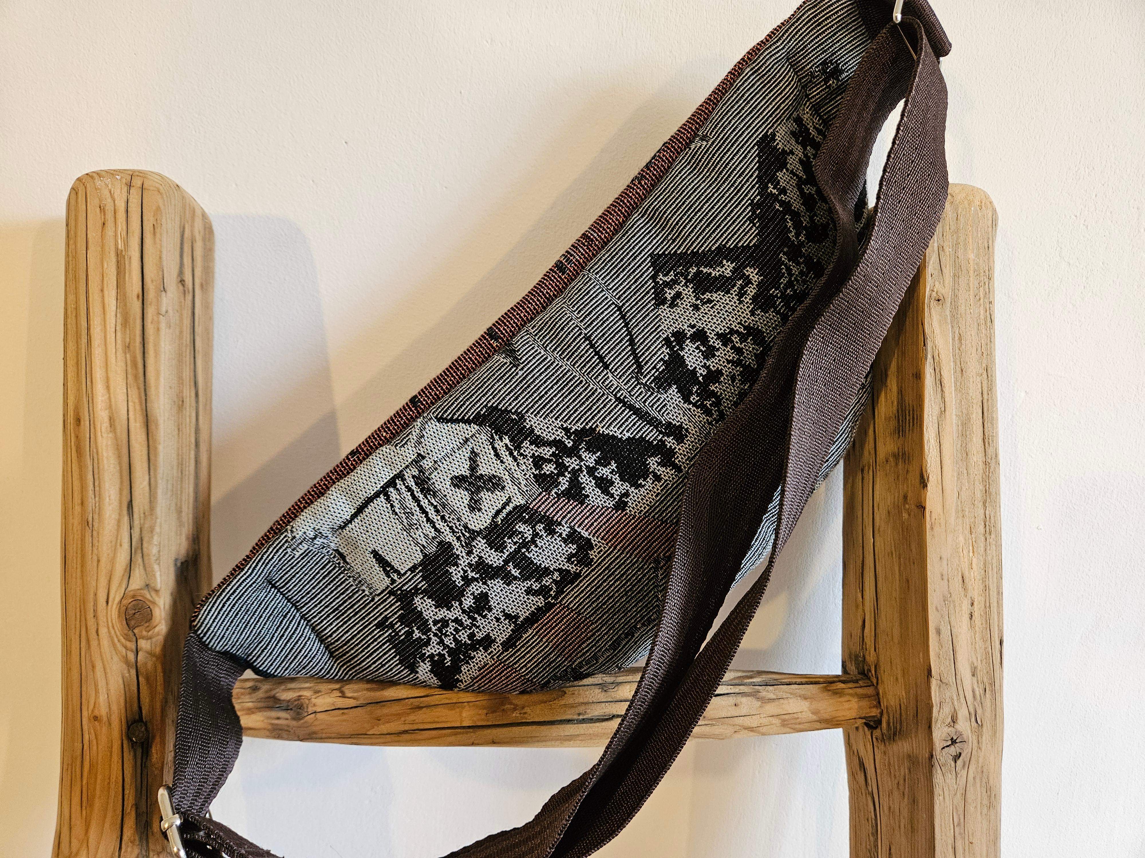 Nerka mała bordo-żółty 2