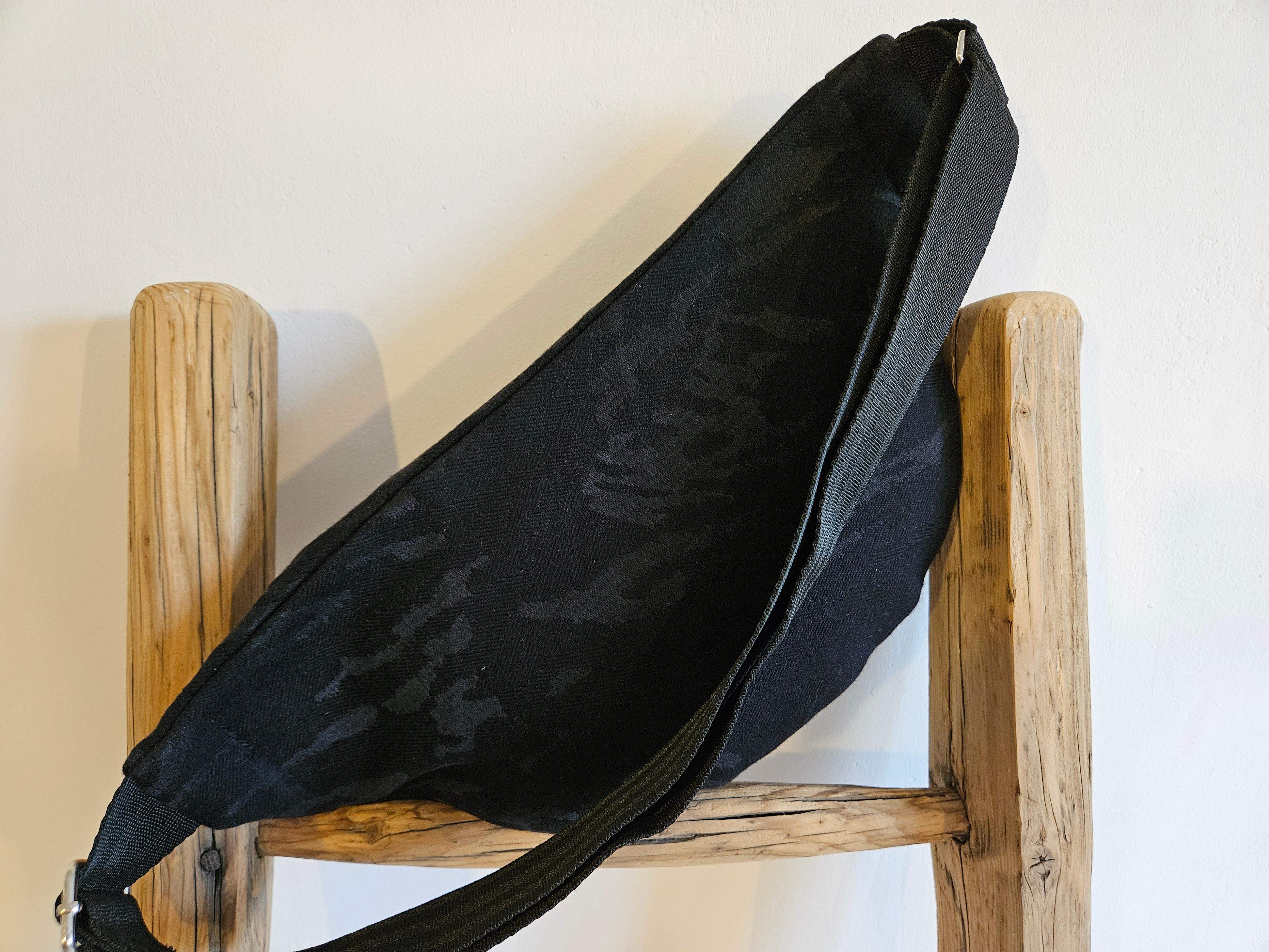 Nerka duża czarna planety 2