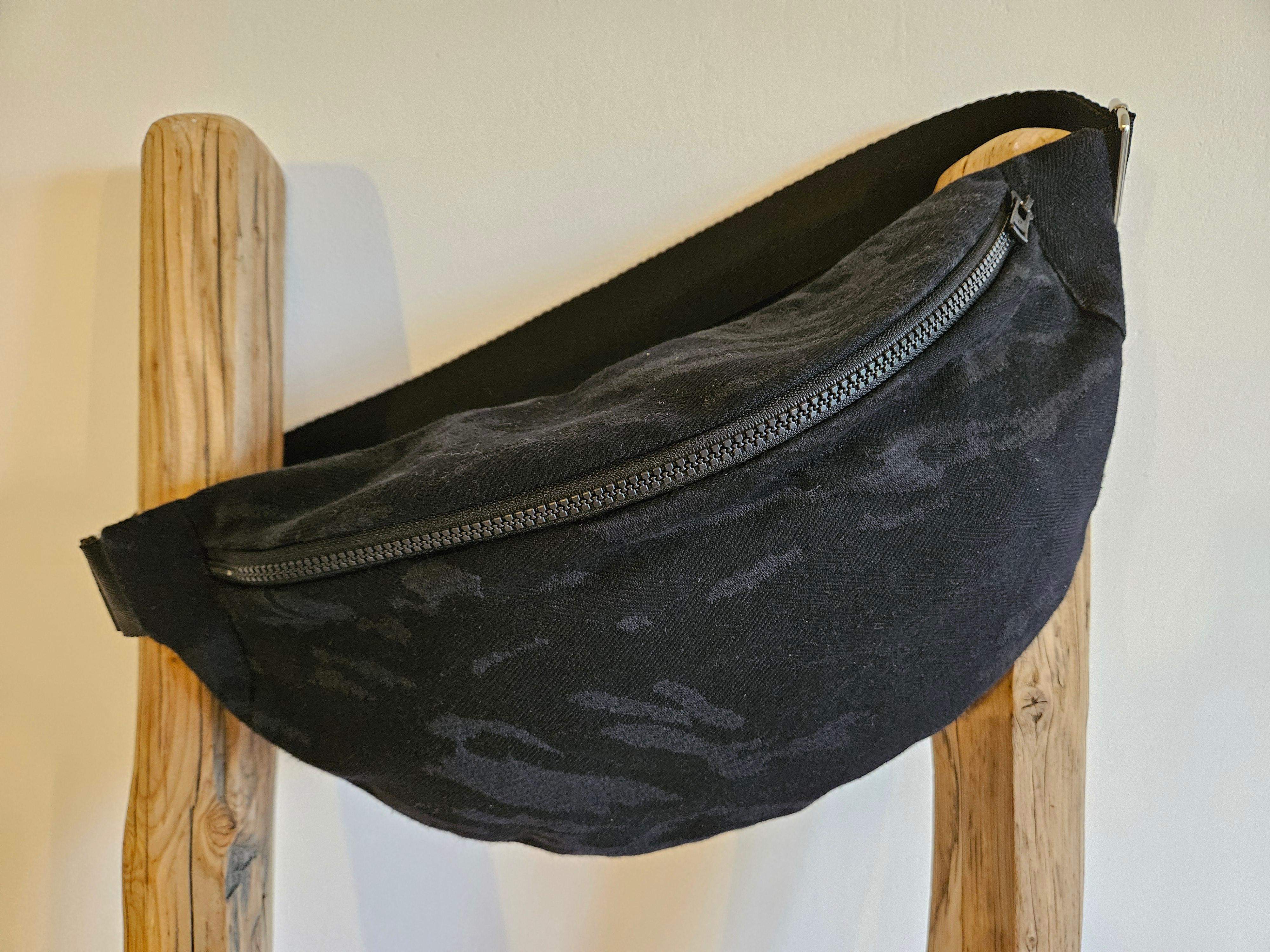 Nerka duża czarna ornament 0