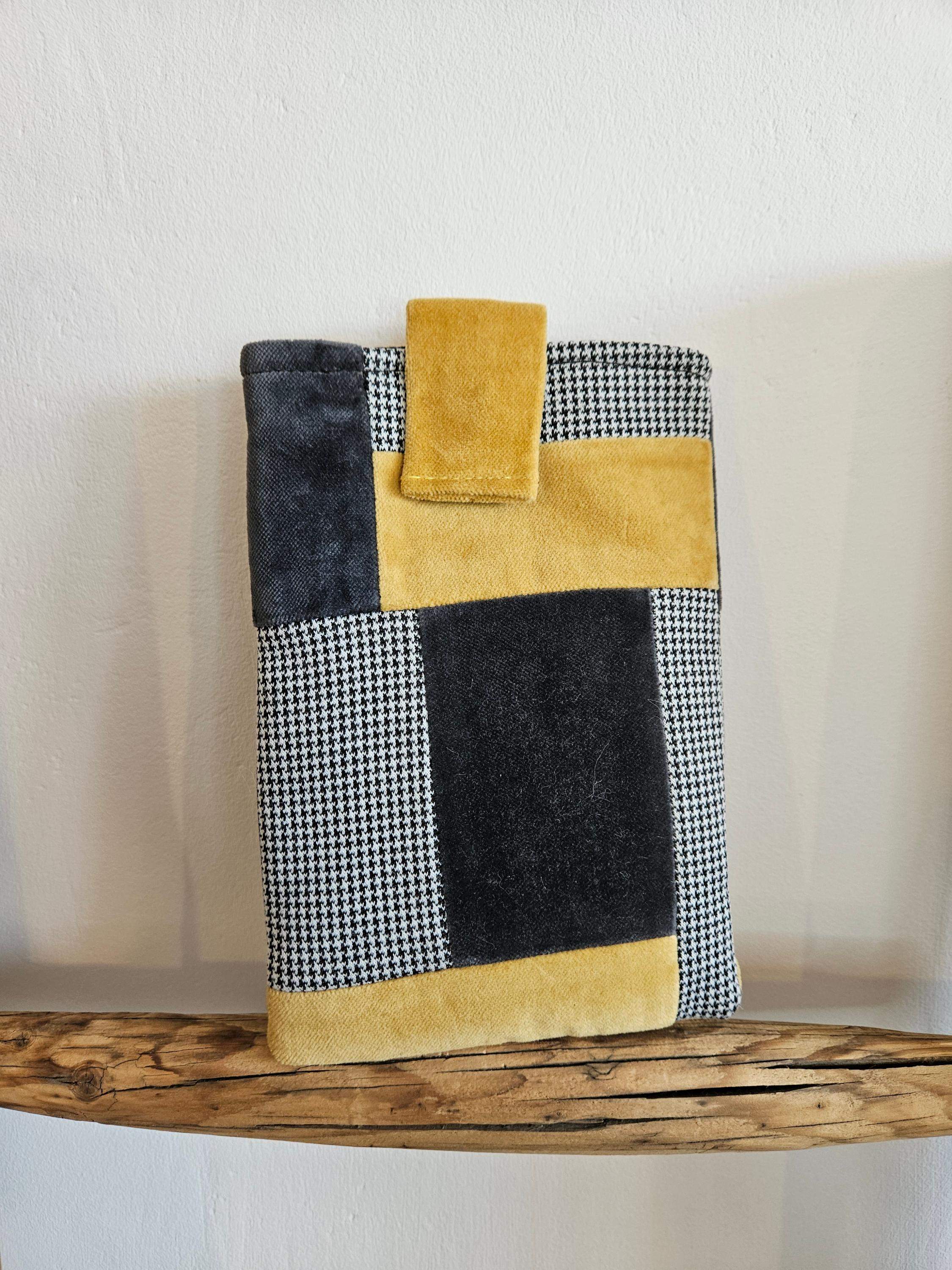 Etui na paszport żółty-kratka 0