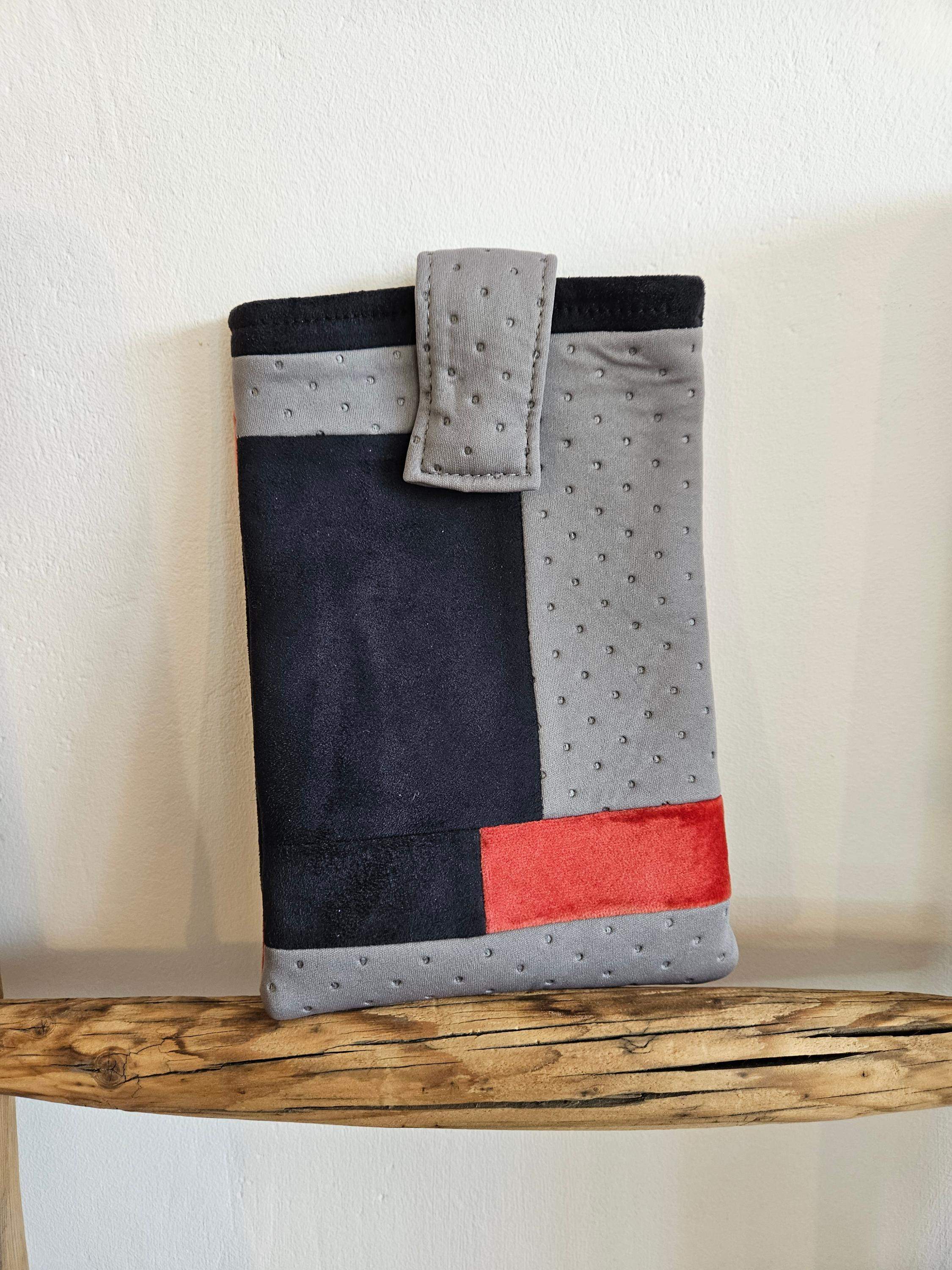 Etui na paszport szare kropki 0