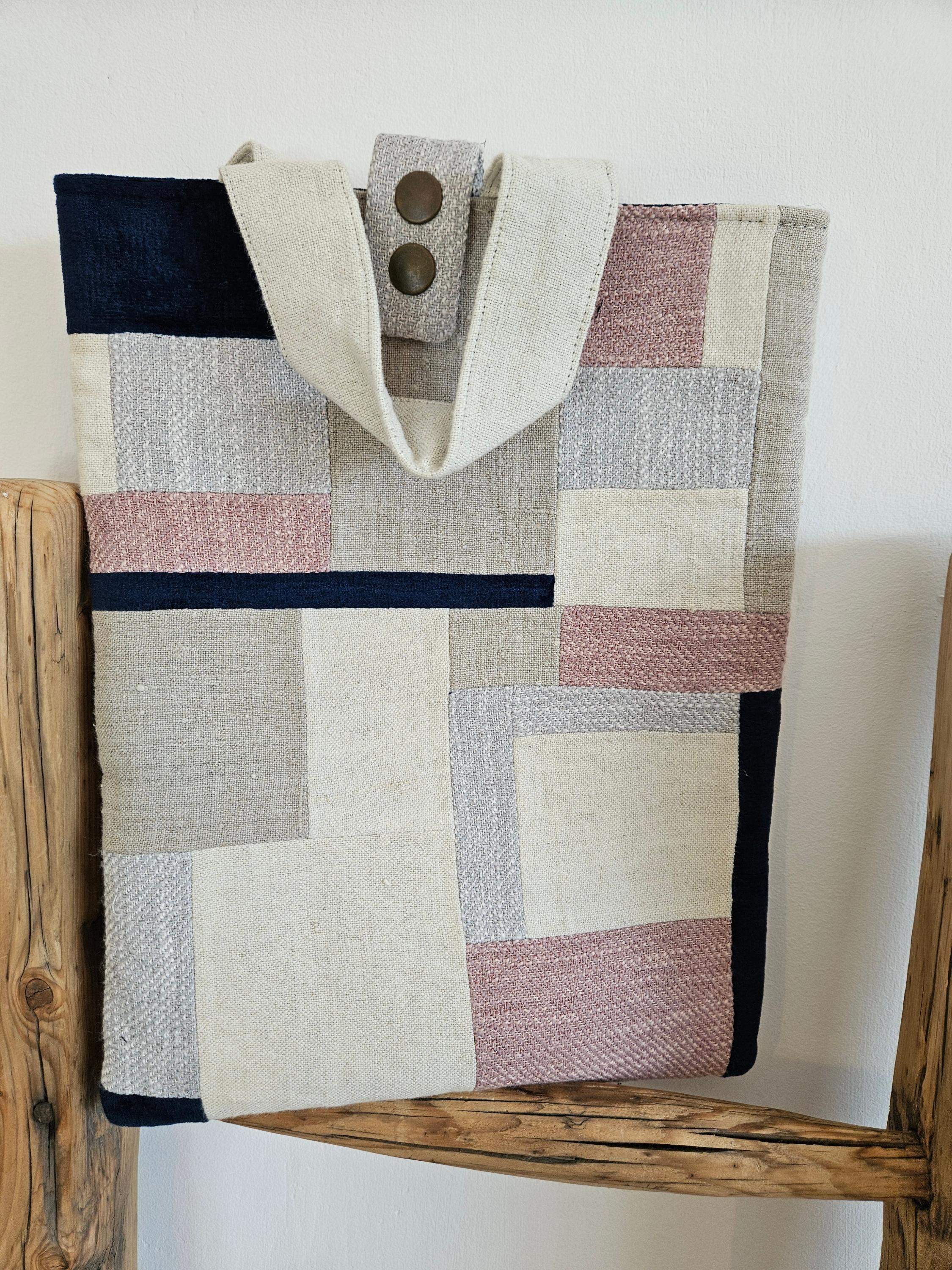 Etui na laptop/tablet pastelove z uchem 0