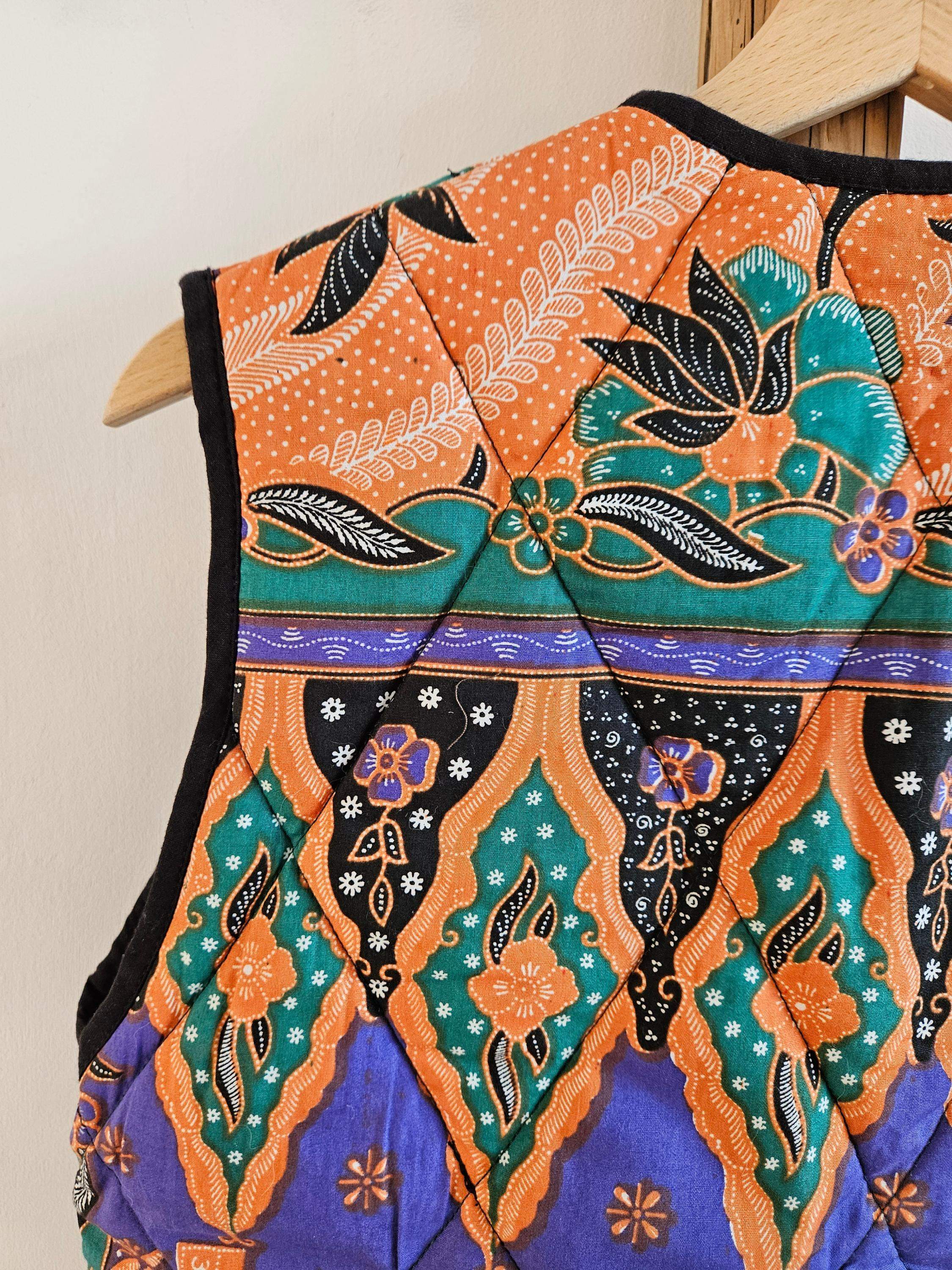 Kamizelka tropiki nocą 2