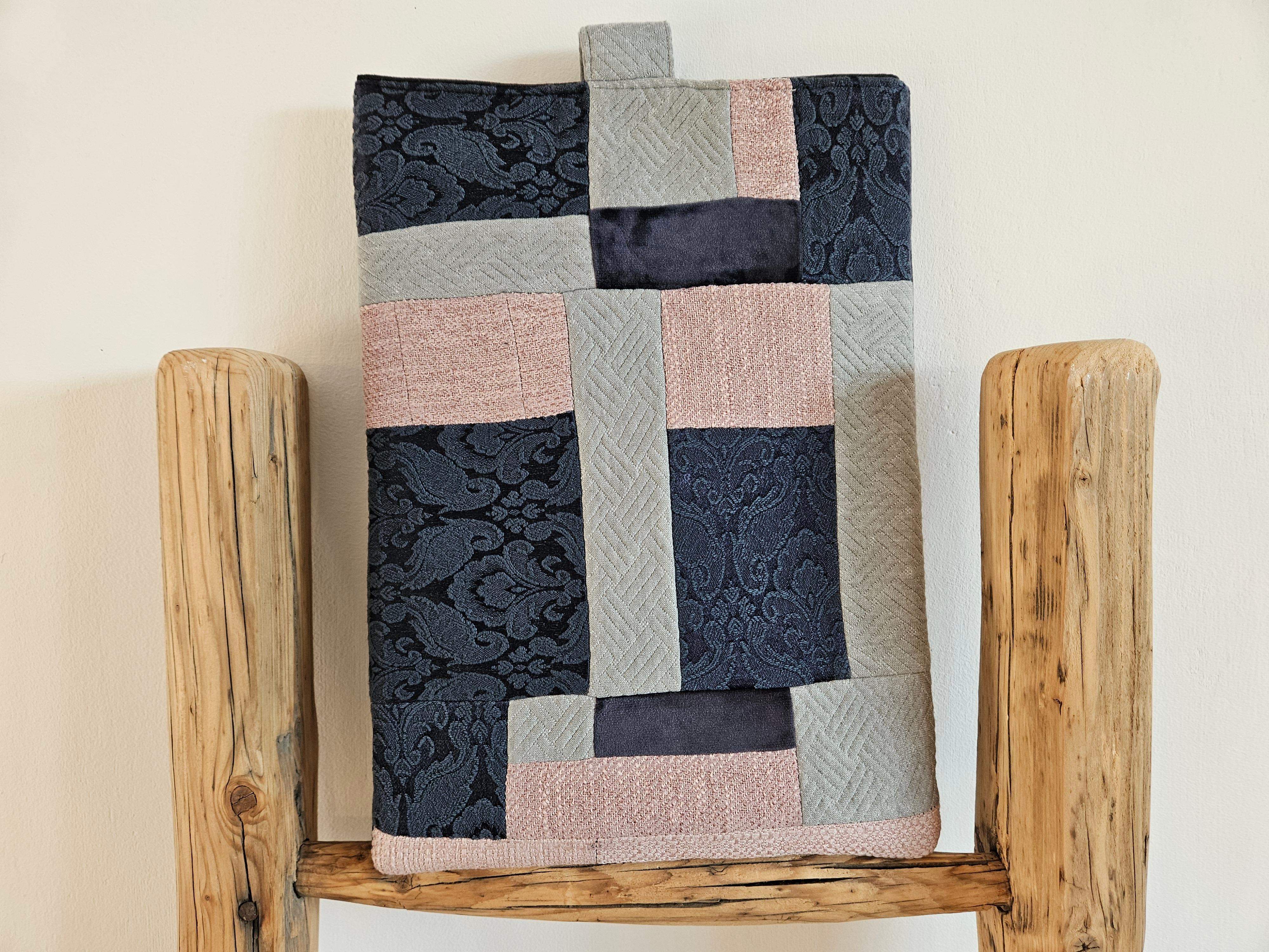 Etui na laptop/tablet szary-róż II 1