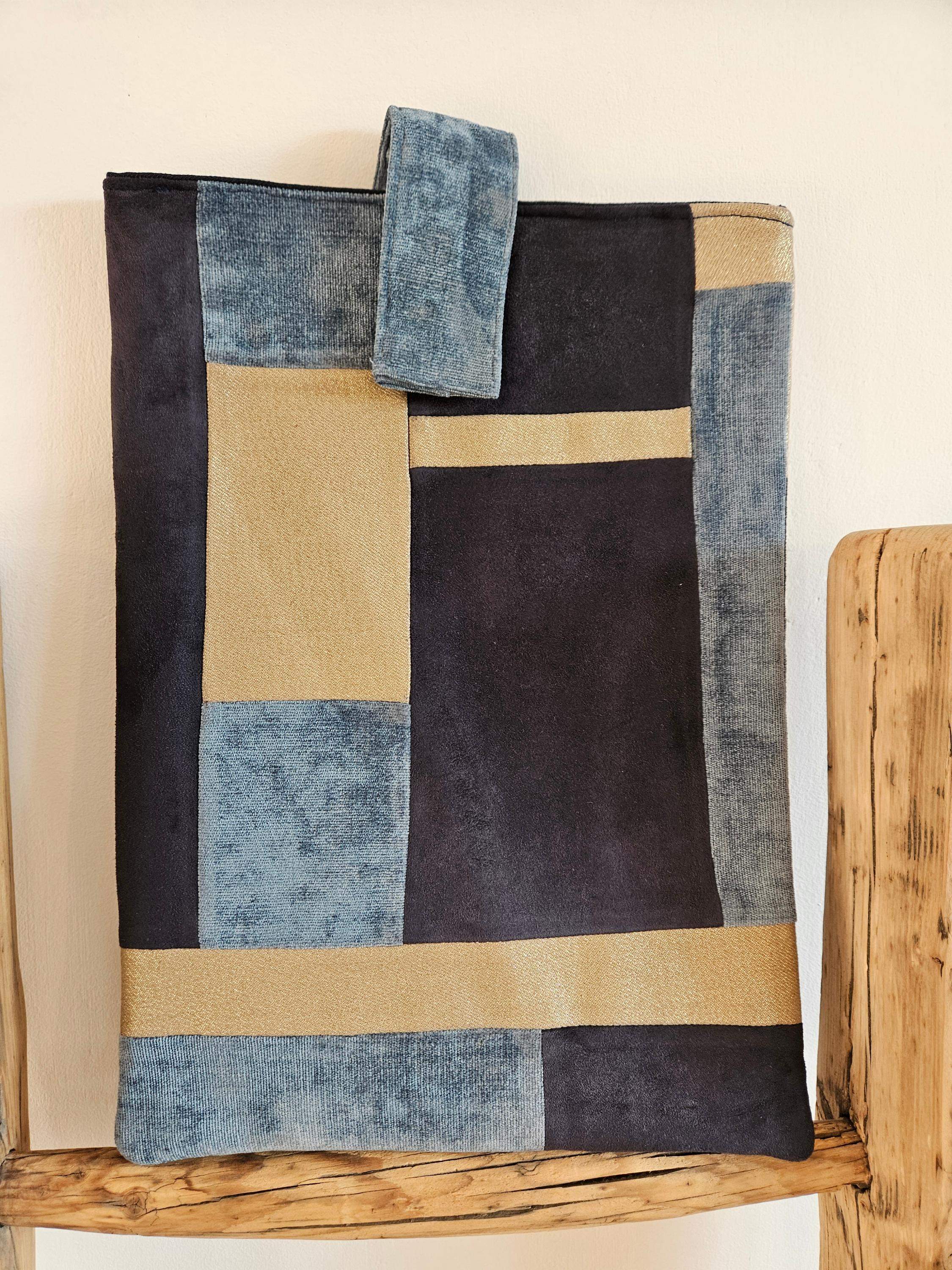 Etui na laptop/tablet złoto-gołąb 0