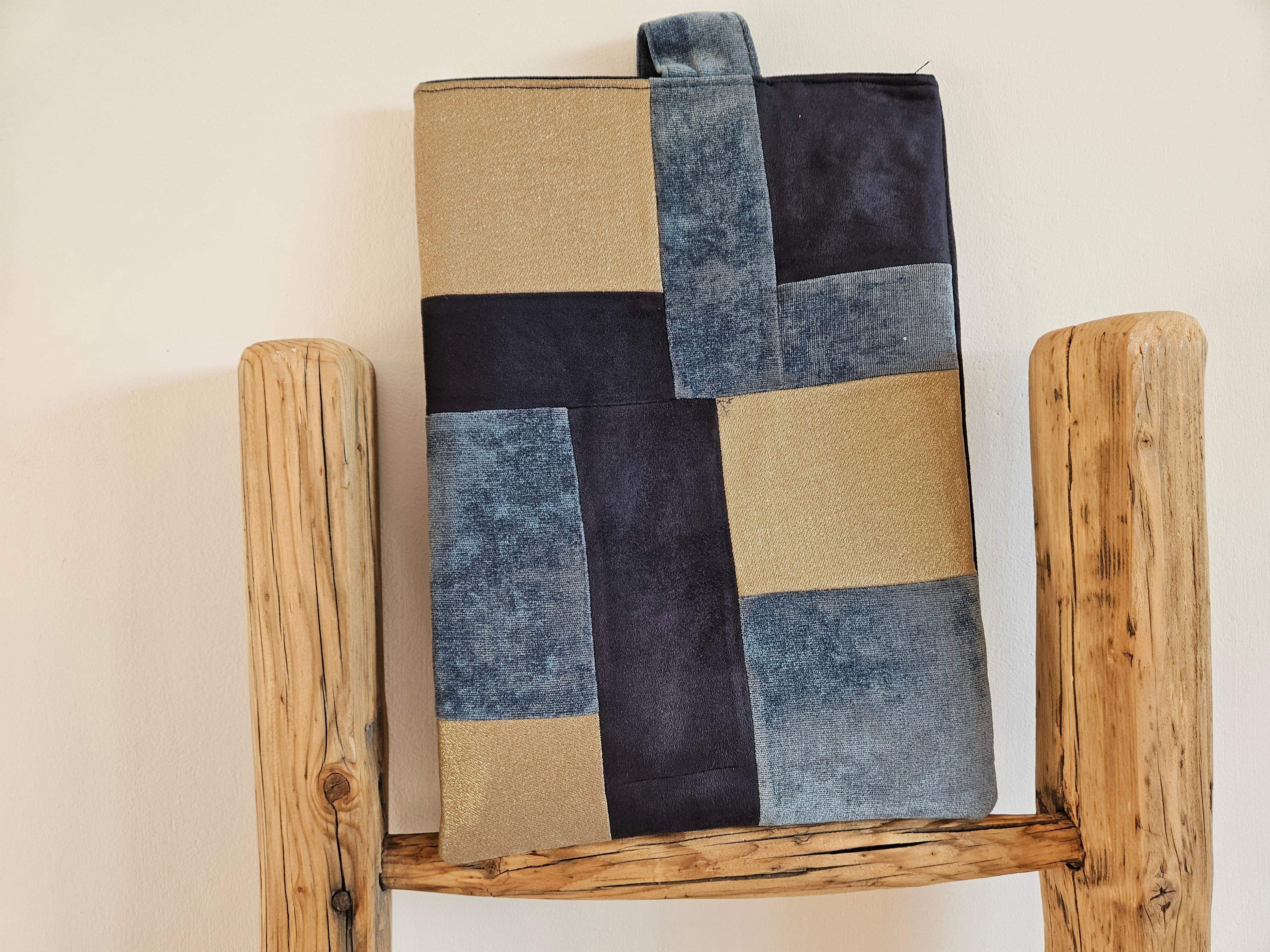 Etui na laptop/tablet złoto-gołąb 1