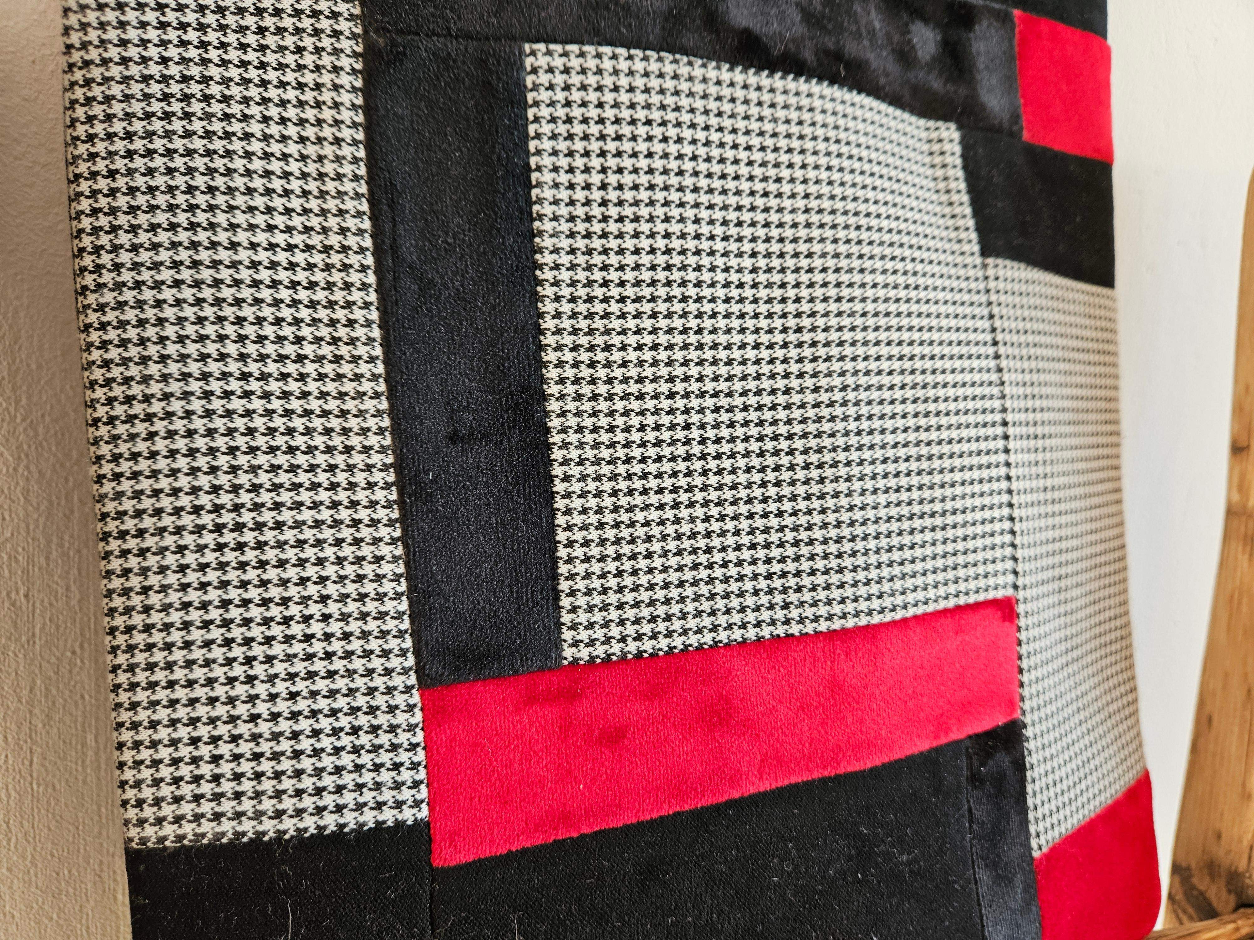 Etui na laptop/tablet czerwień-pepitka 2