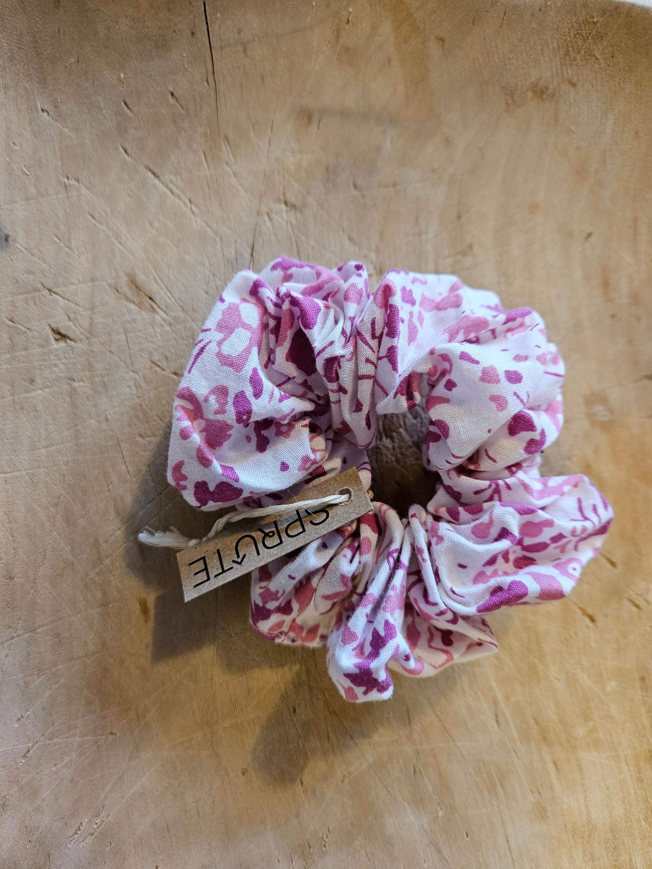 Gumka różowe kwiatki 0