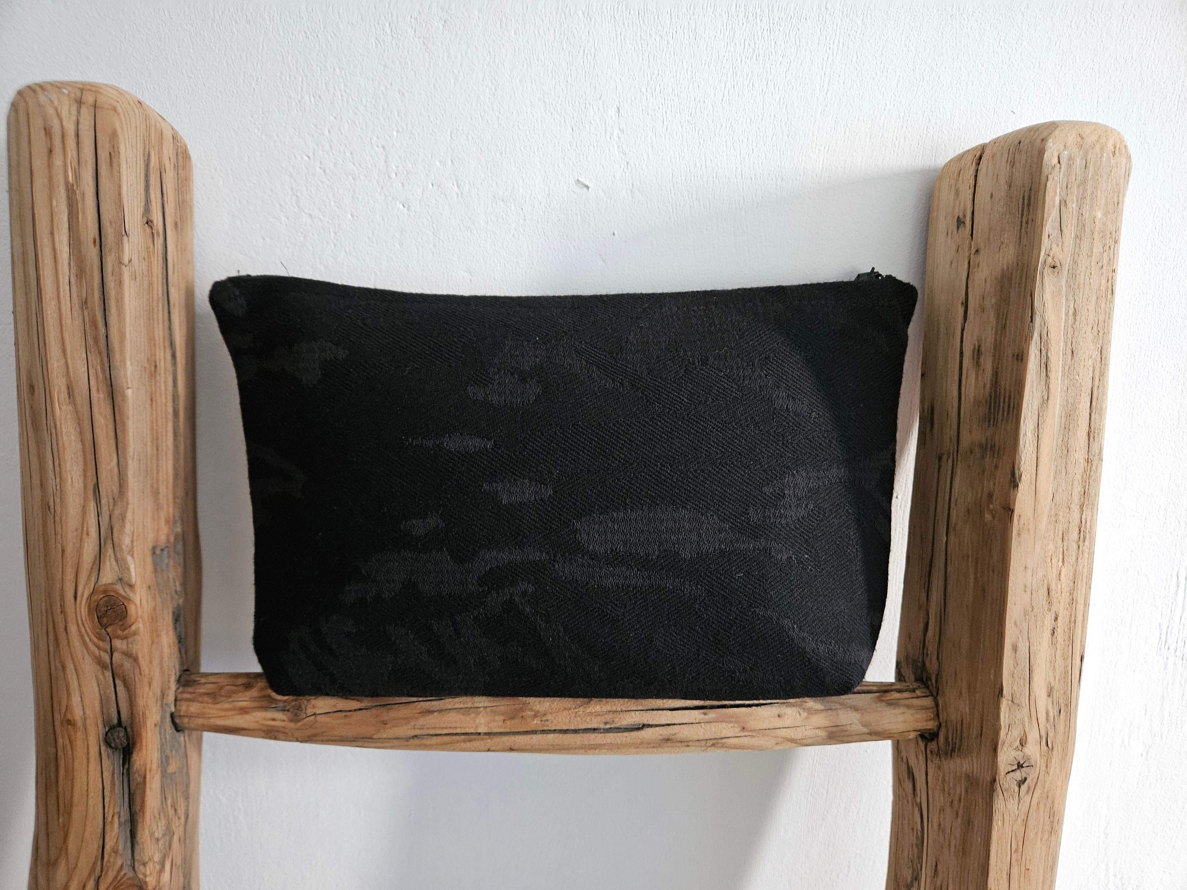 Kosmetyczka czarna II 0