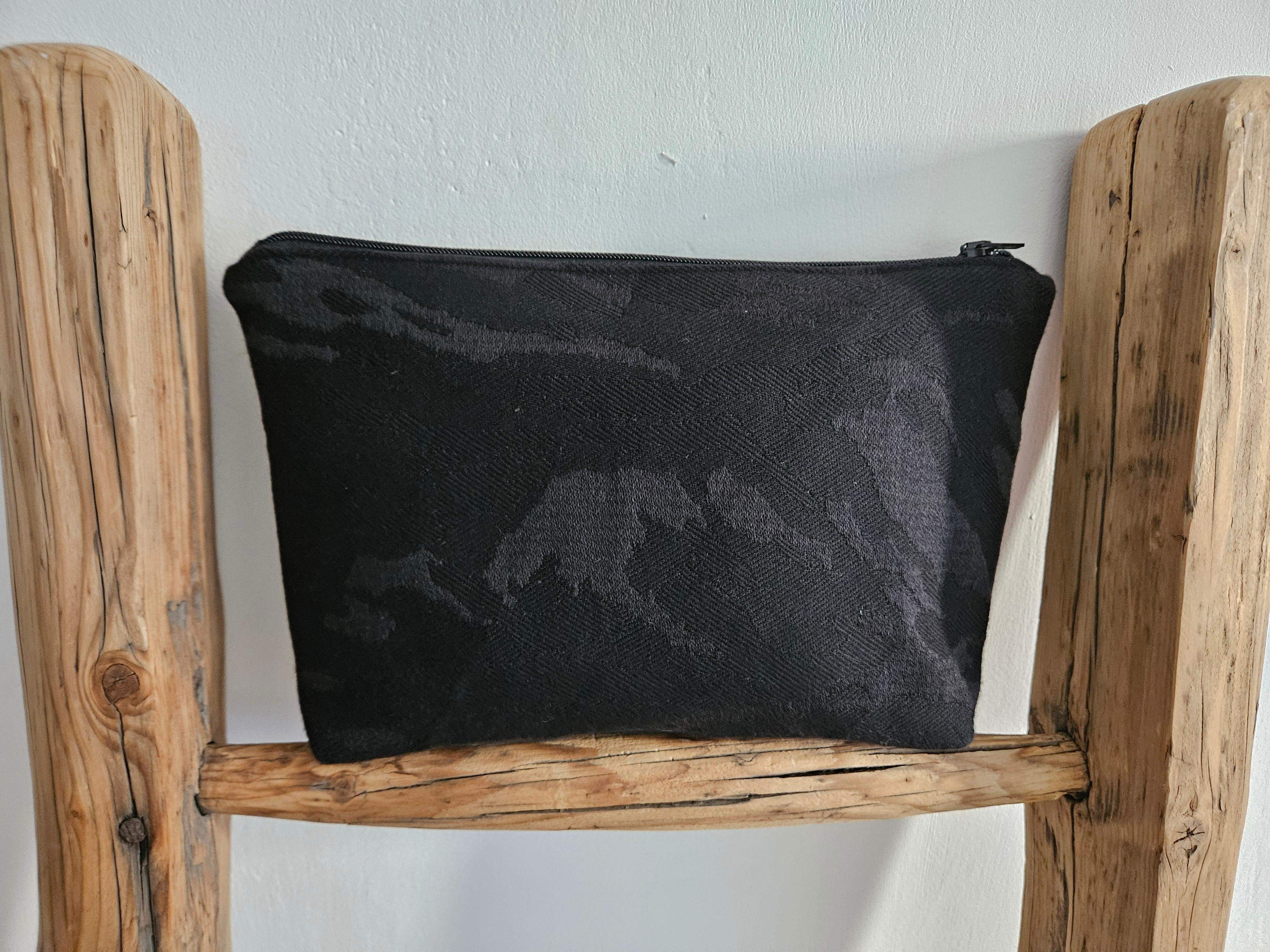 Kosmetyczka czarna I 0