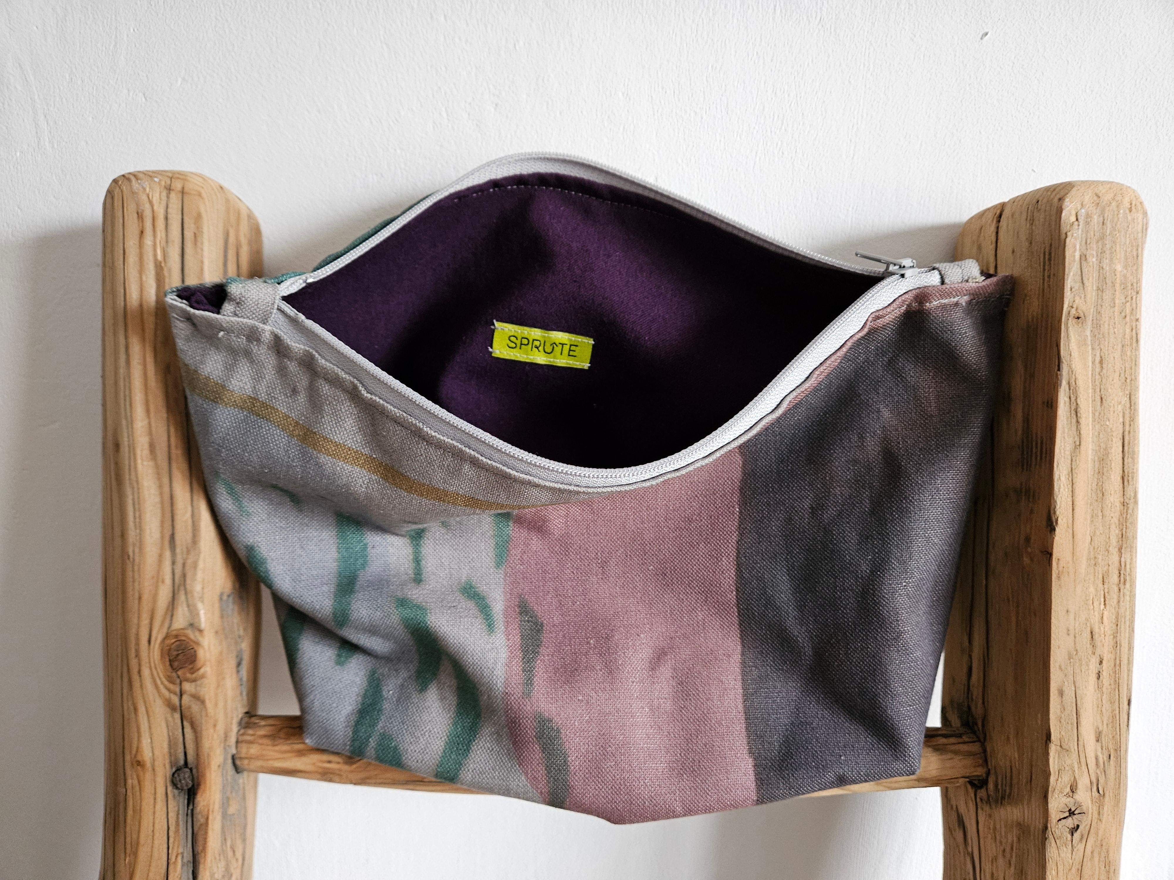 Kosmetyczka szaro-różowa 2