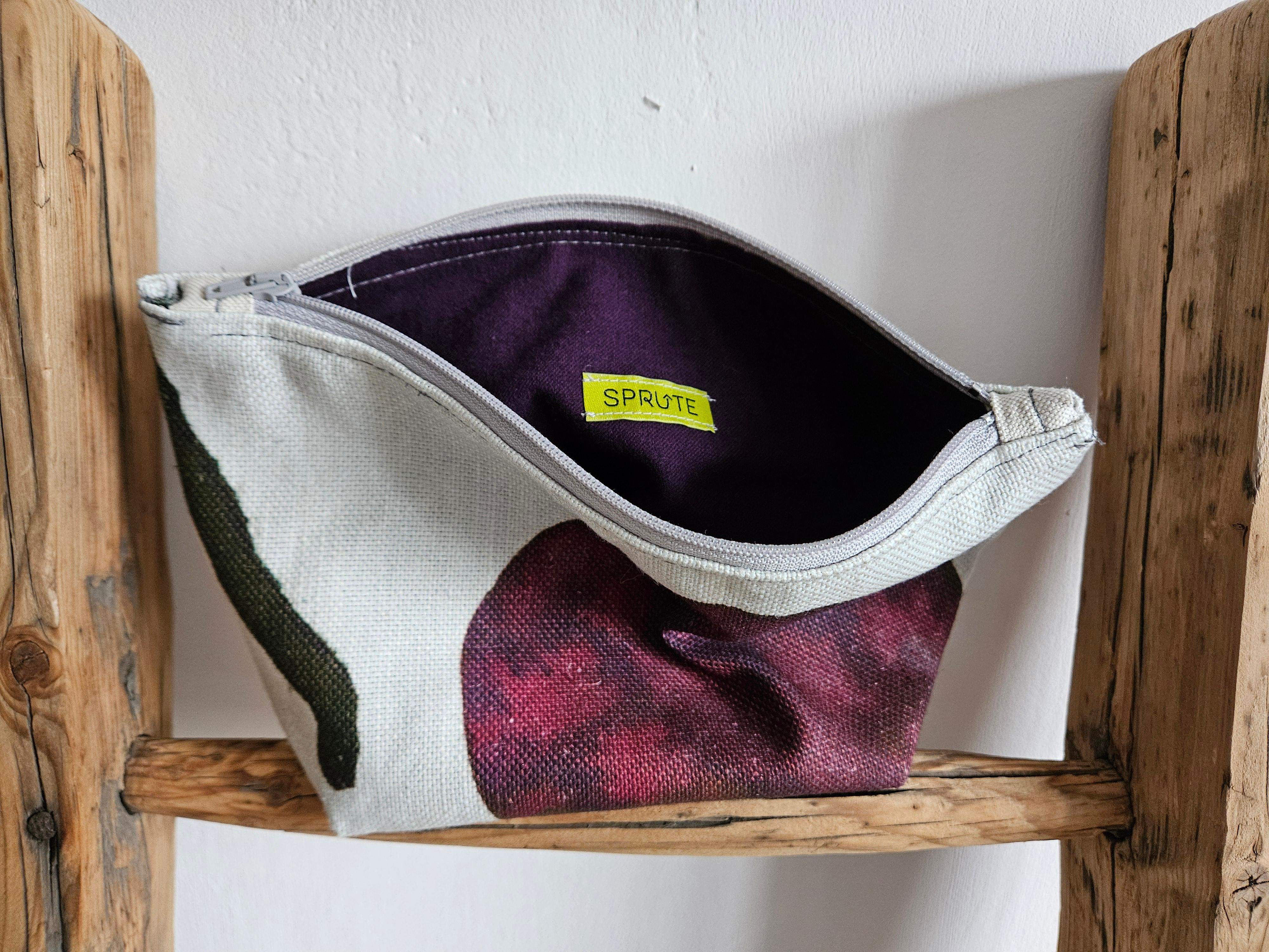 Kosmetyczka paski-kółko 2