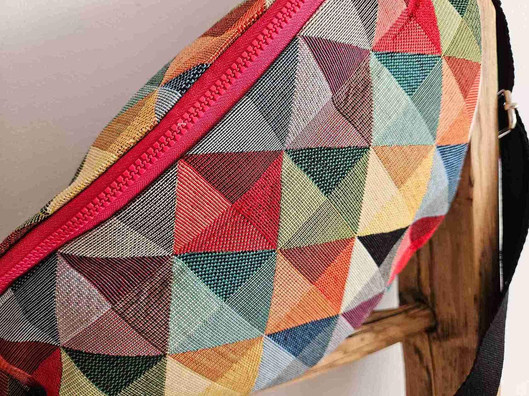 Nerka duża kolorowe trójkąty 1