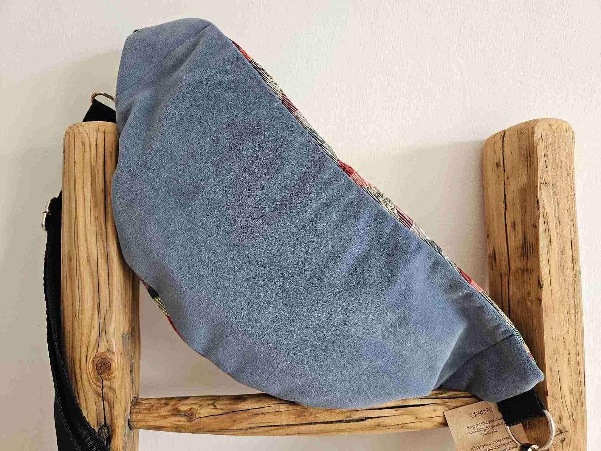 Nerka duża kolorowe trójkąty 2