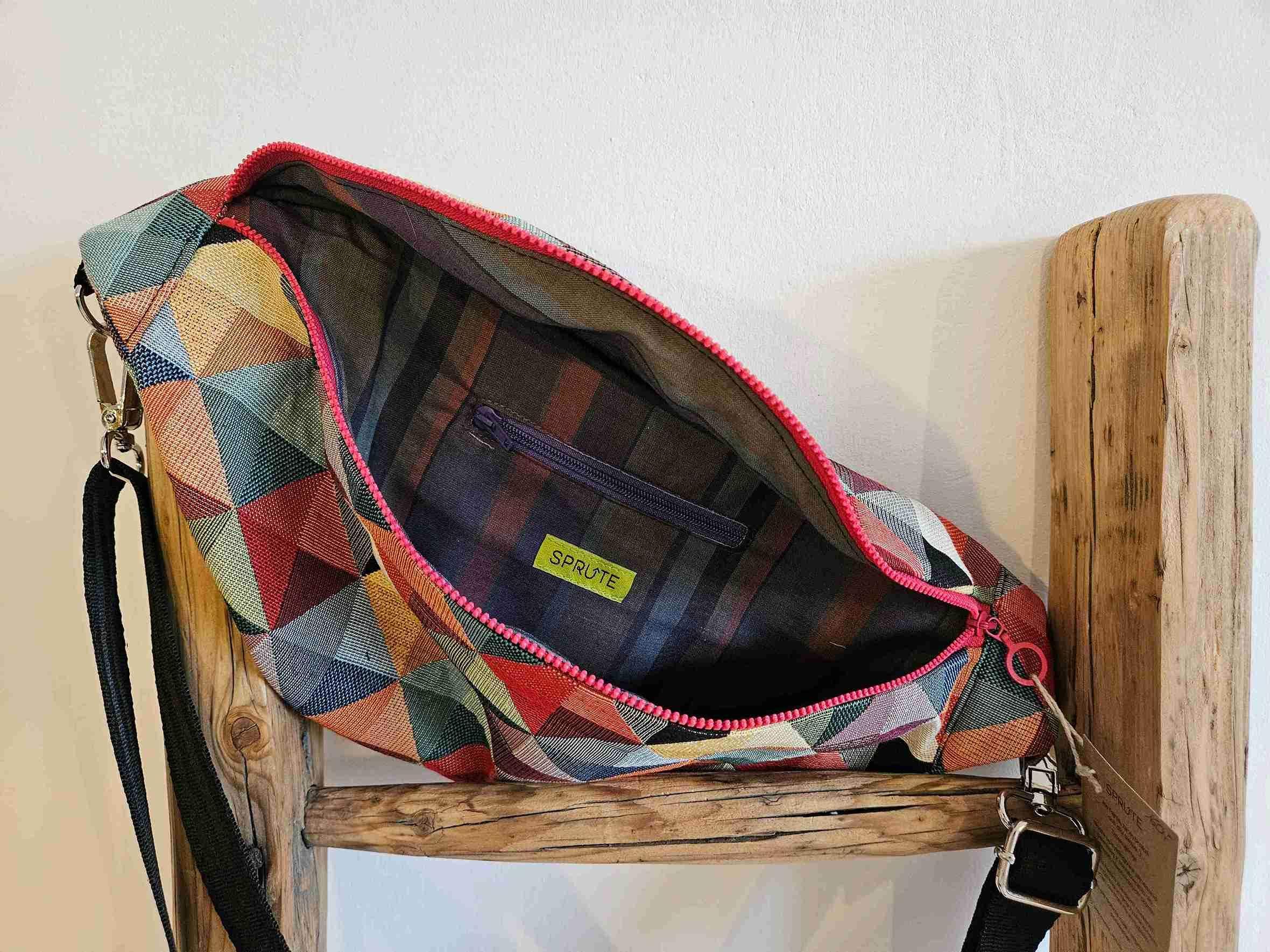 Nerka duża kolorowe trójkąty II 3