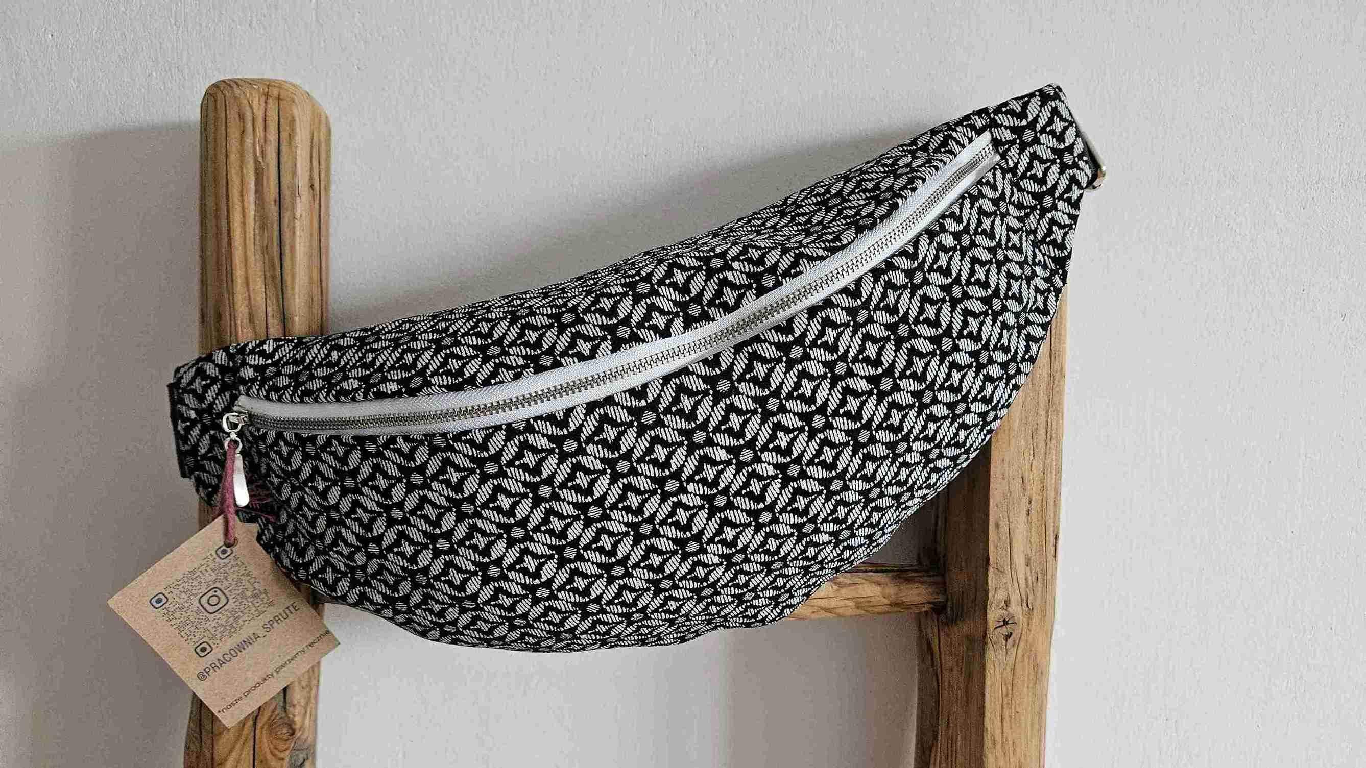 Nerka duża czarno-biała 0