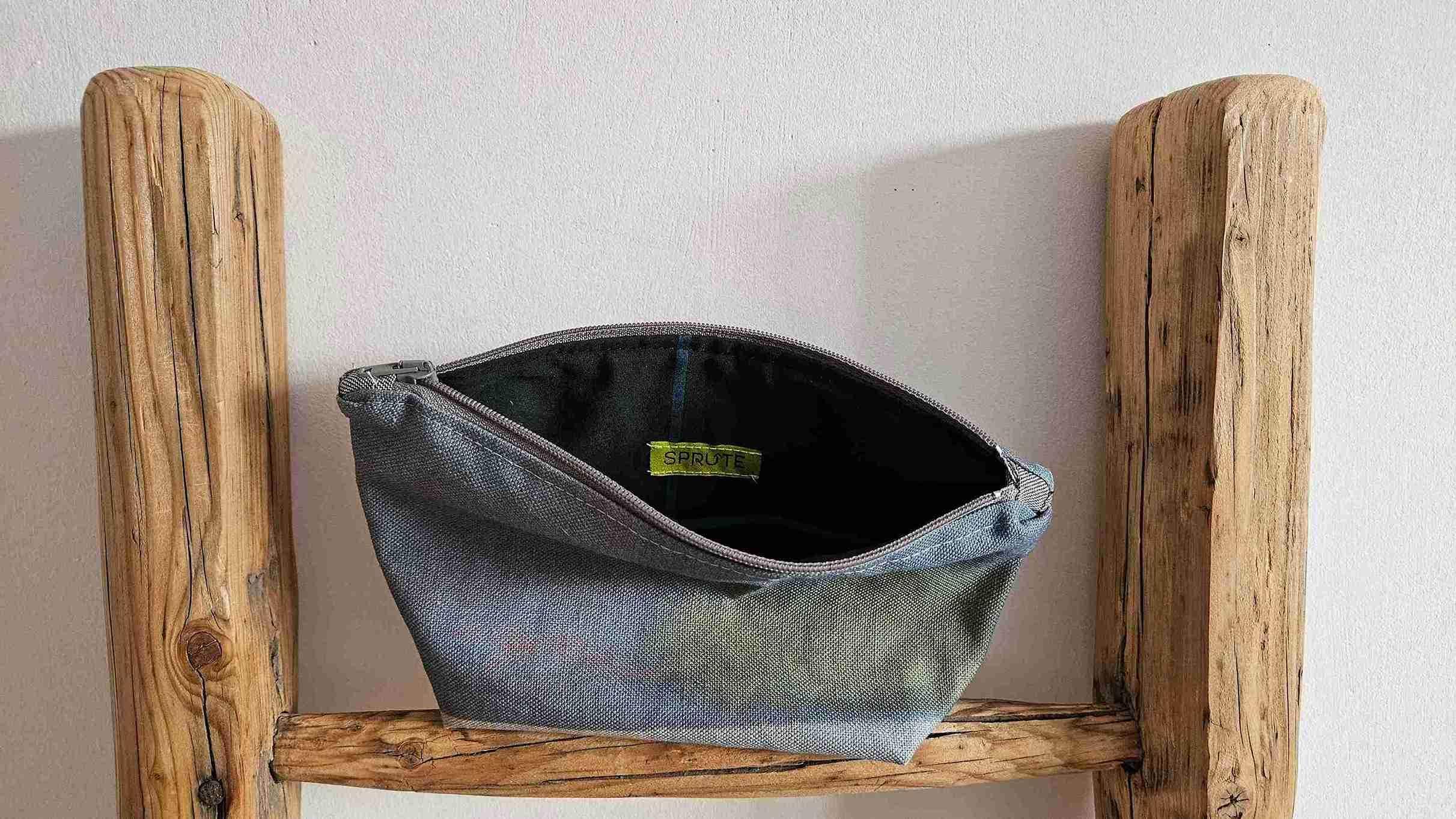 Kosmetyczka morska I 2