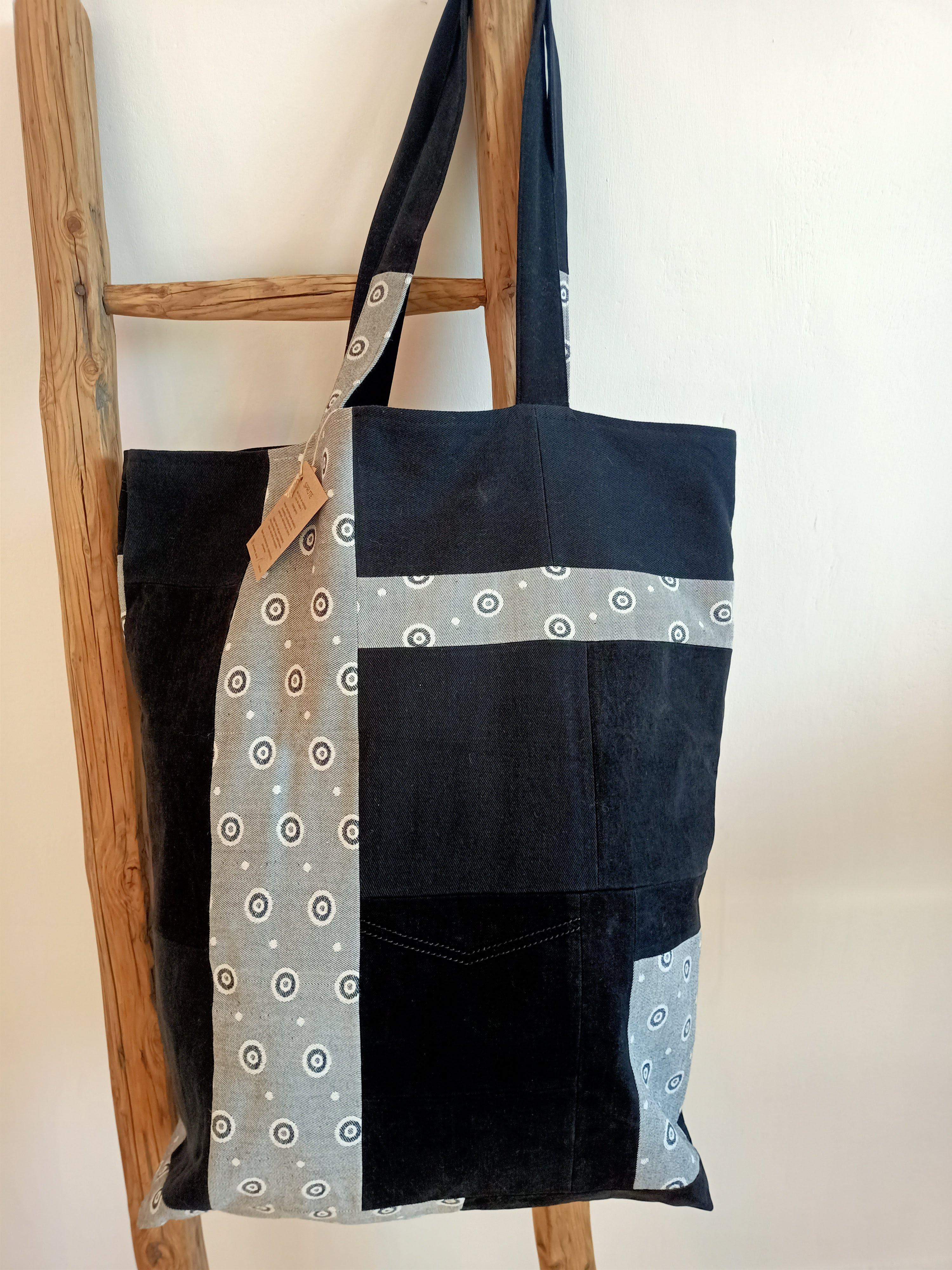 Torba king size czarna kółka 0