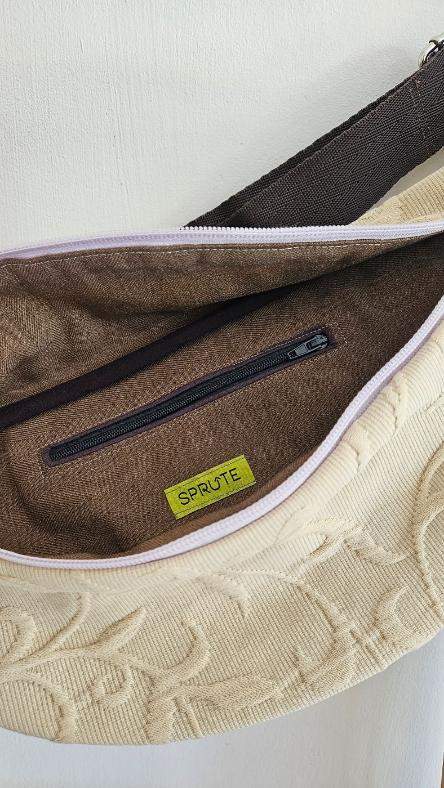 Nerka mała beżowa 3